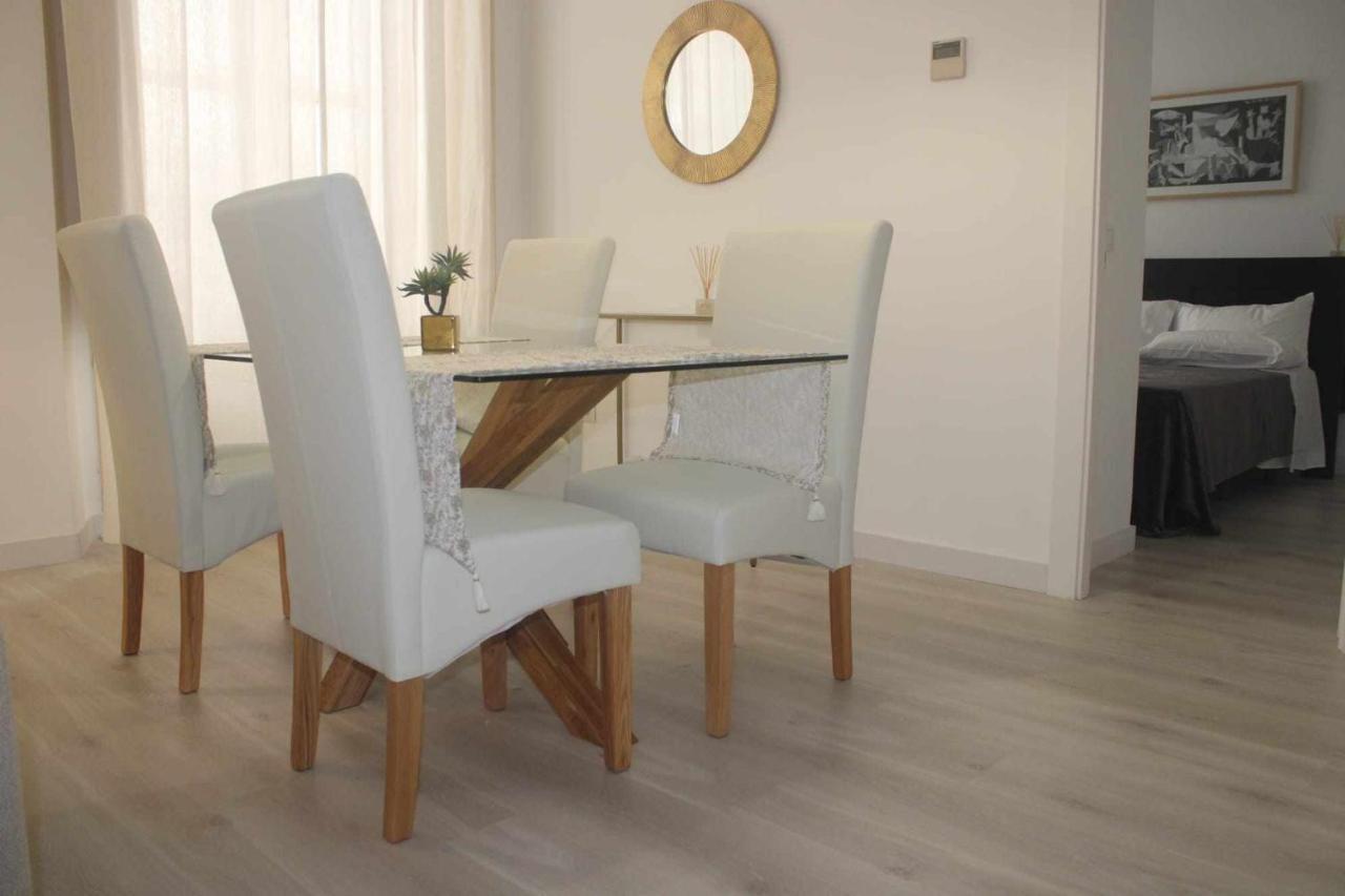 Apartamento Acogedor Apartamento en el Corazón de Málaga Exterior foto